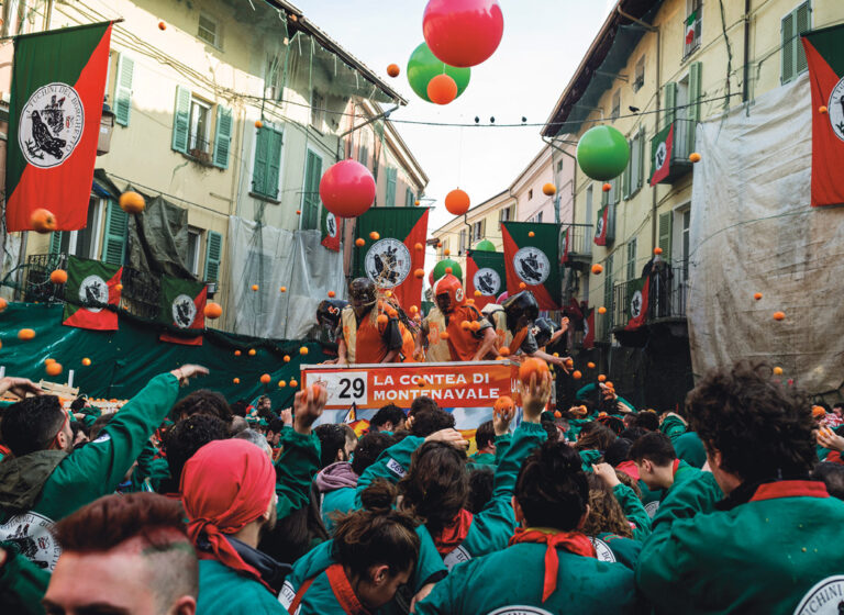 Carnaval van Ivrea is het Italiaanse festival waar je geweest wilt zijn