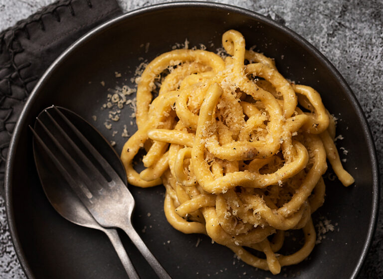 Pasta cacio e pepe