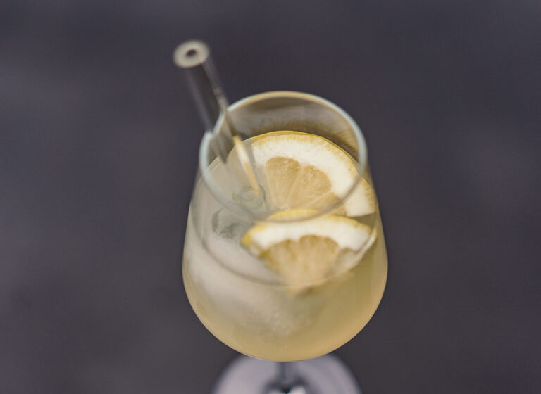 Zo maak je een limoncello spritz