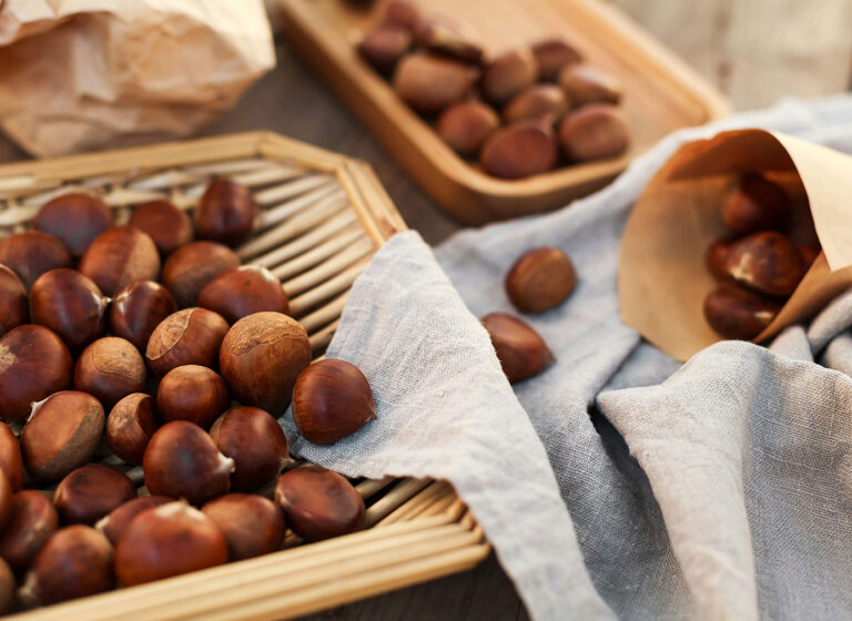 Herfstfeestje in je mond: kastanjes poffen doe je zo