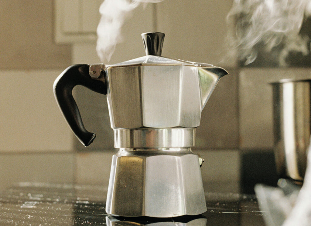 De uitmuntende kunst van Italiaanse koffie: Van espresso tot cappuccino en alles daartussenin